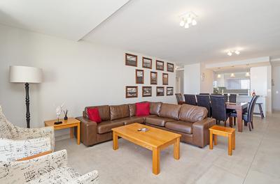 Apartment / Flat For Rent in Dolphin Beach, Cape Town